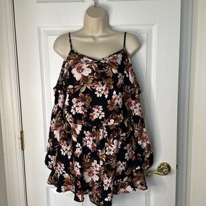 Altar'd State Cold Shoulder Floral Tiered Women's Top‎ Size Medium